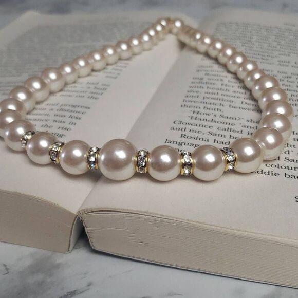 Pearls with Studded Diamonds Necklace - Picture 1 of 15
